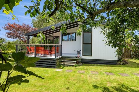 Photo of property in 4 Quin Crescent, Hawera, 4610