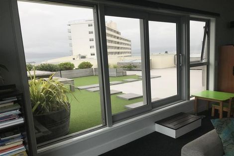 Photo of property in 4/2 Grafton Road, Roseneath, Wellington, 6011