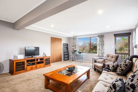 Photo of property in 3 Fathom Lane, Whitby, Porirua, 5024