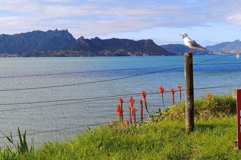 Photo of property in 15 Kapiakauri Road, One Tree Point, 0118