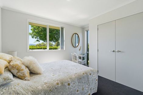 Photo of property in 1 Hanlow Place, Pyes Pa, Tauranga, 3112