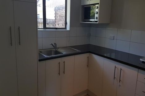 Photo of property in 1/4 Roys Road, Weymouth, Auckland, 2103