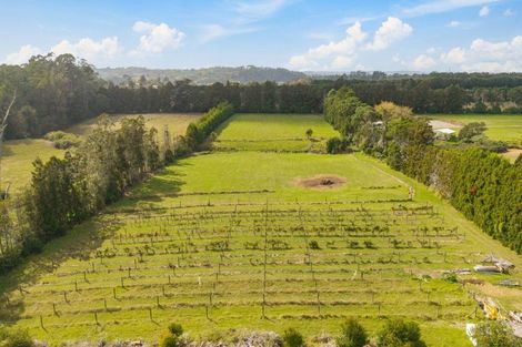 Photo of property in 230 Riverhead Road, Kumeu, 0892