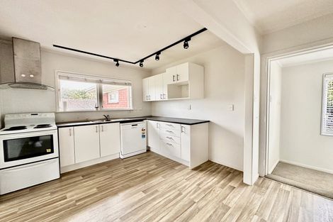 Photo of property in 4/155 Shakespeare Road, Milford, Auckland, 0620