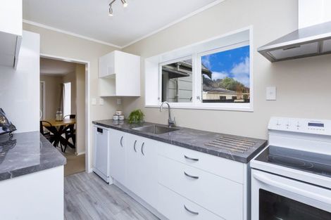 Photo of property in 7b Amber Grove, Birchville, Upper Hutt, 5018