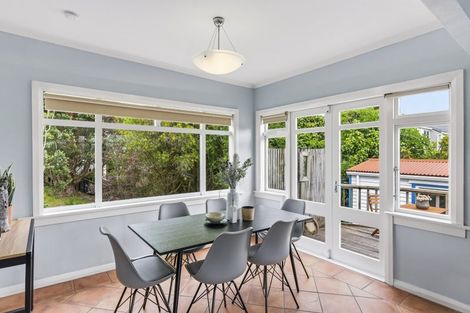 Photo of property in 15 Golf Road, Paraparaumu Beach, Paraparaumu, 5032