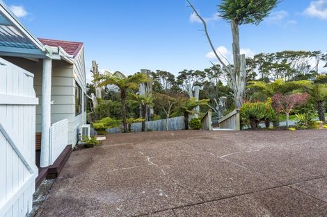 Photo of property in 81 Spence Road, Henderson, Auckland, 0612