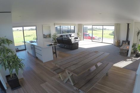 Photo of property in 86 Johns Road, Tariki, Stratford, 4388
