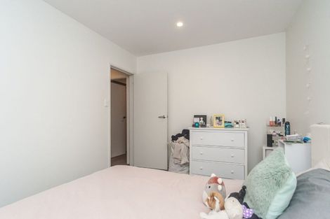 Photo of property in 25b Wattle Grove, Maungaraki, Lower Hutt, 5010