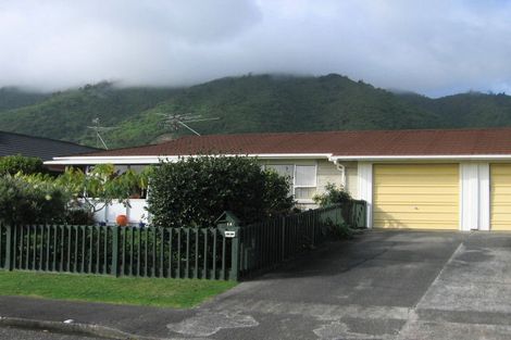Photo of property in 1a Graham Grove, Waikanae, 5036