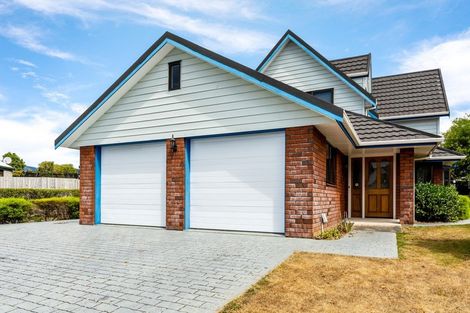 Photo of property in 26 Comeskey Grove, Elderslea, Upper Hutt, 5018