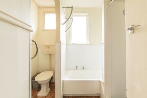 Photo of property in 31 Cobham Crescent, Kelston, Auckland, 0602