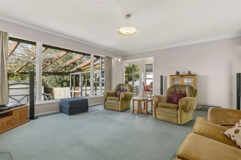 Photo of property in 56 Divich Avenue, Te Atatu South, Auckland, 0610