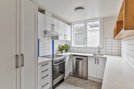 Photo of property in 4/5 Edgars Road, Westmere, Auckland, 1022