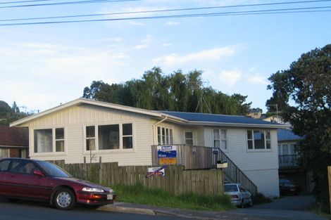 Photo of property in 1/182 Archers Road, Glenfield, Auckland, 0629