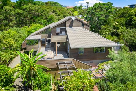 Photo of property in 6 Whale Cove, Stanmore Bay, Whangaparaoa, 0932