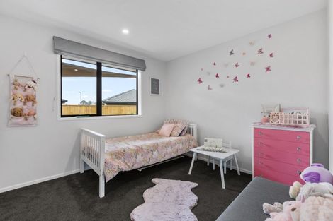 Photo of property in 5 Ruru Lane, Hurworth, New Plymouth, 4310