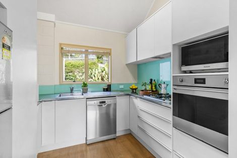 Photo of property in 2/8 Narbada Crescent, Khandallah, Wellington, 6035