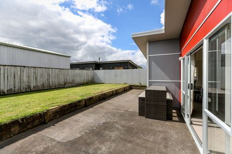 Photo of property in 49 Cumming Street, Okato, 4335