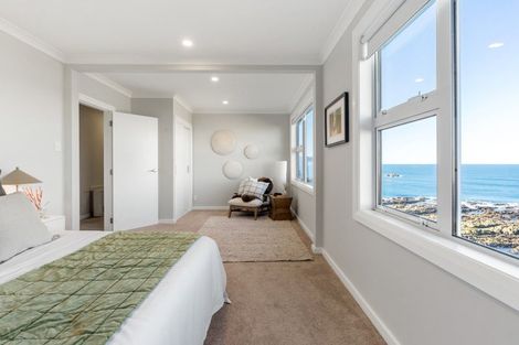 Photo of property in 51 High Street, Island Bay, Wellington, 6023