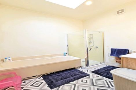 Photo of property in 2/570 High Street, Boulcott, Lower Hutt, 5010