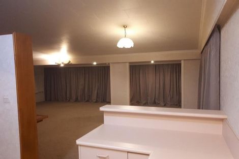 Photo of property in 166 Roslyn Road, Levin, 5510