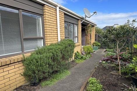 Photo of property in 1/8 Vincent Street, Howick, Auckland, 2014