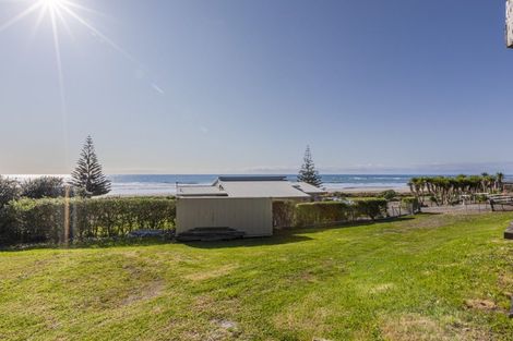 Photo of property in 62a Pourerere Road, Pourerere, Omakere, 4271