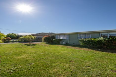 Photo of property in 2/19 Sturrocks Road, Redwood, Christchurch, 8051