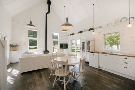 Photo of property in 216 Rowes Road, Hunterville, 4785