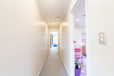 Photo of property in 10 Fernlea Avenue, Kelvin Grove, Palmerston North, 4414