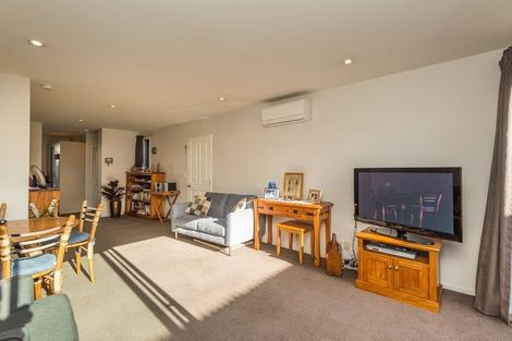 Photo of property in 1/82 Packe Street, Edgeware, Christchurch, 8013