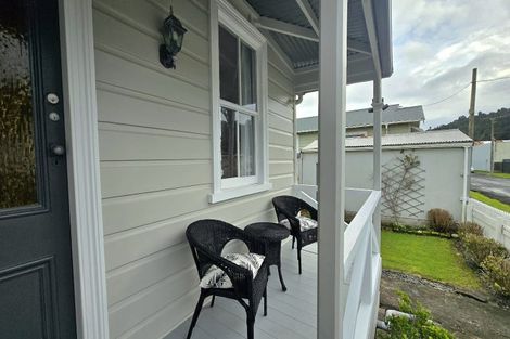 Photo of property in 207 Davy Street, Thames, 3500