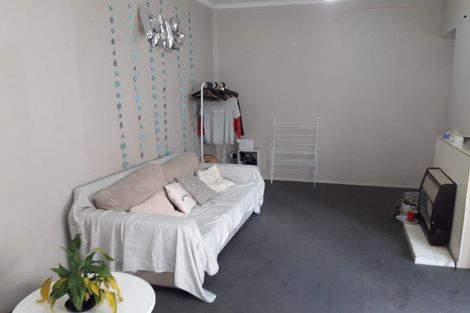 Photo of property in 4 Howard Street, Mount Cook, Wellington, 6021