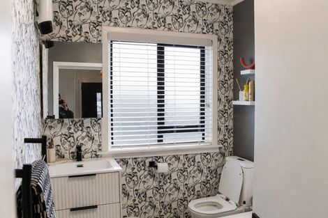 Photo of property in 1/40 Grimseys Road, Redwood, Christchurch, 8051