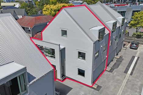 Photo of property in Hagley Mews, 4/454 Hagley Avenue, Christchurch Central, Christchurch, 8011