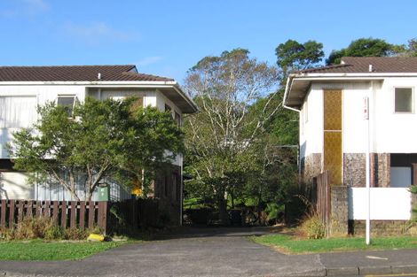 Photo of property in 2/10 Sunnyside Road, Sunnyvale, Auckland, 0612