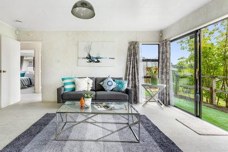 Photo of property in 23 Larissa Avenue, Henderson, Auckland, 0610