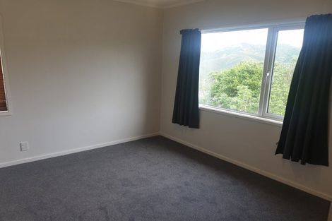 Photo of property in 15a Maple Grove, Kingston, Wellington, 6021