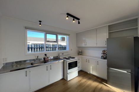 Photo of property in 114a Hillcrest Road, Raumati Beach, Paraparaumu, 5032
