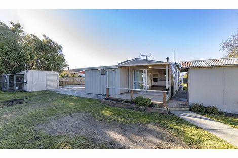 Photo of property in 5 Main North Road, Woodend, 7610