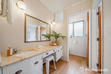 Photo of property in 14 Hibiscus Grove, Maungaraki, Lower Hutt, 5010