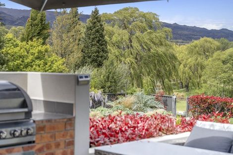 Photo of property in 4 Pisa Moorings Road, Mount Pisa, Cromwell, 9383