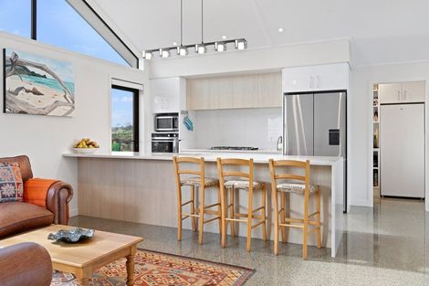 Photo of property in 29 Daniel Parade, Mangawhai, 0975