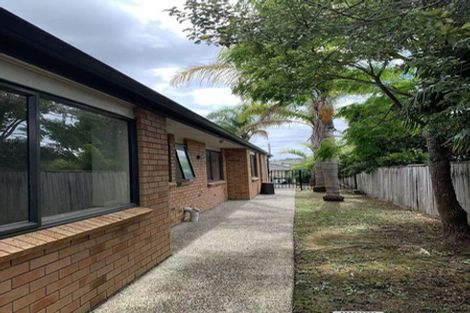 Photo of property in 60 Cabeleigh Drive, Helensville, 0800