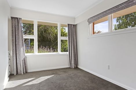 Photo of property in 213 Fifield Terrace, Opawa, Christchurch, 8023