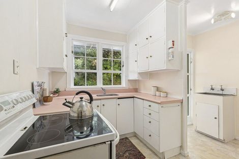 Photo of property in Regency Flats, 6/29-45 Miramar North Road, Miramar, Wellington, 6022