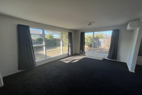 Photo of property in 2/9 Farnborough Street, Aranui, Christchurch, 8061