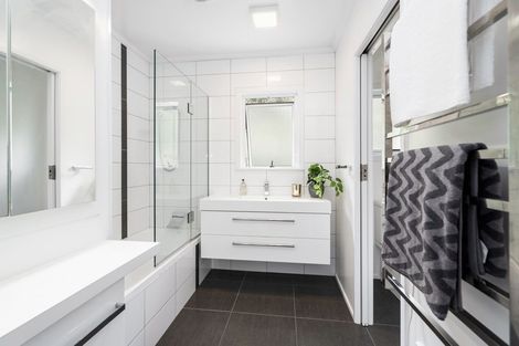 Photo of property in 130 Western Hills Drive, Kensington, Whangarei, 0112