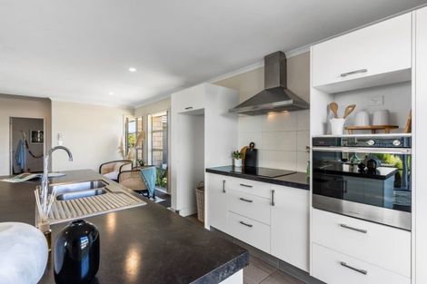 Photo of property in 12 Bernies Way, Ohauiti, Tauranga, 3112